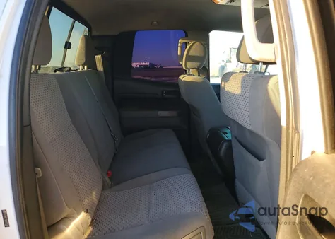 2010 Toyota Tundra Double Cab Sr5 z USA, uszkodzony, nr VIN 5TFRM5F13AX005081